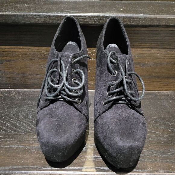 Vintage Y2K Black Leather High Heels Shoes - Picture 2 of 5